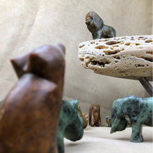Charger l&#39;image dans la galerie, Kit double : kit de sculpture sur pierre à savon Lion &amp; Éléphant
