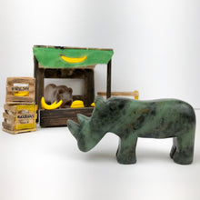 Charger l&#39;image dans la galerie, Kit de sculpture sur pierre à savon Rhinocéros
